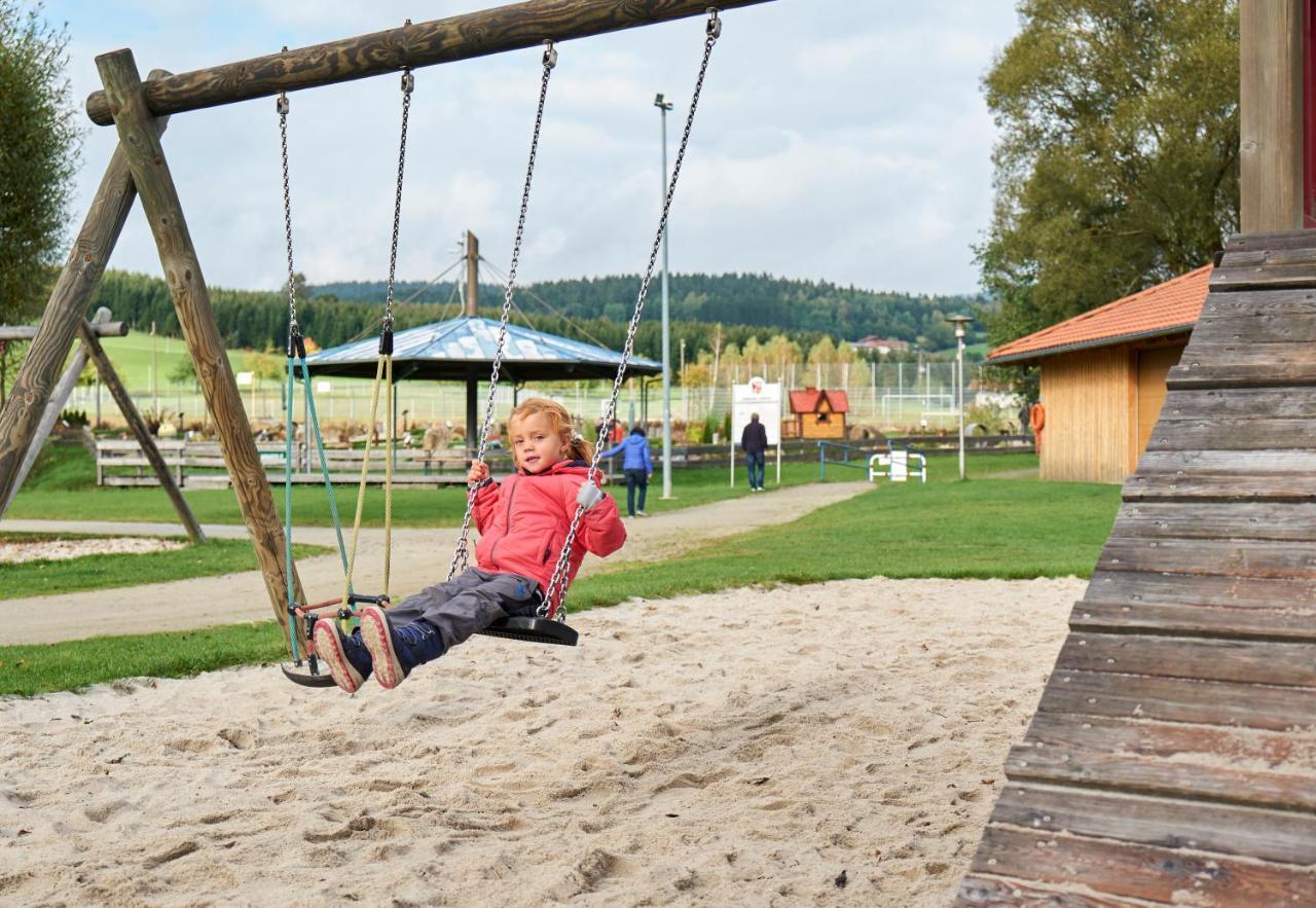 Wander und Aktiv Hotel Rösslwirt Lam Exteriör bild