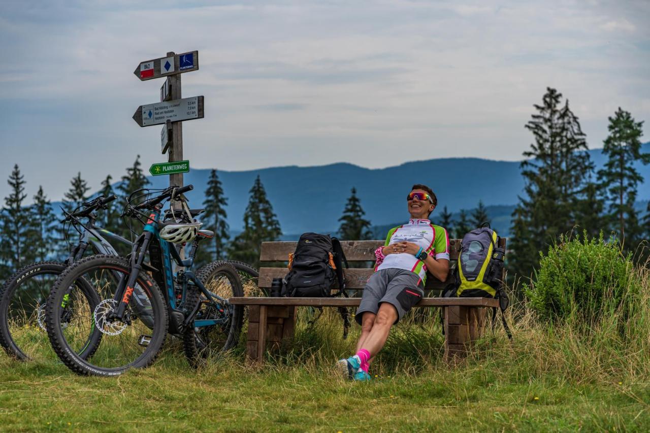 Wander und Aktiv Hotel Rösslwirt Lam Exteriör bild