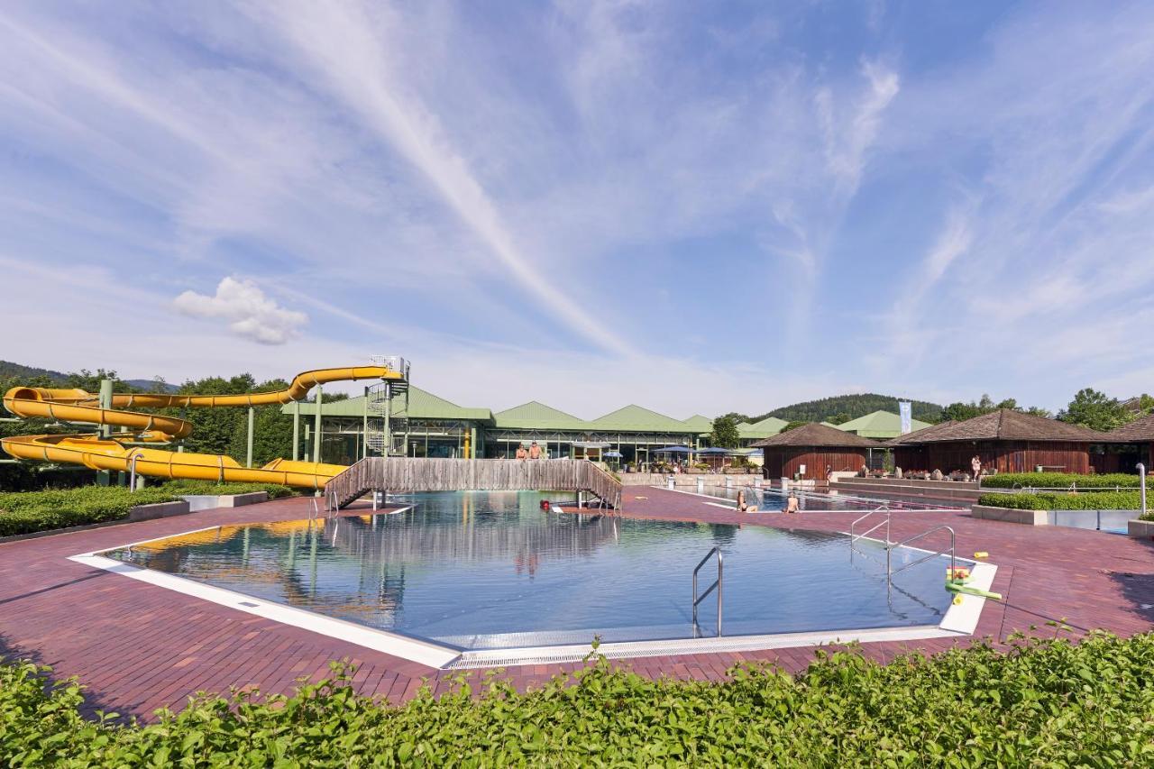 Wander und Aktiv Hotel Rösslwirt Lam Exteriör bild