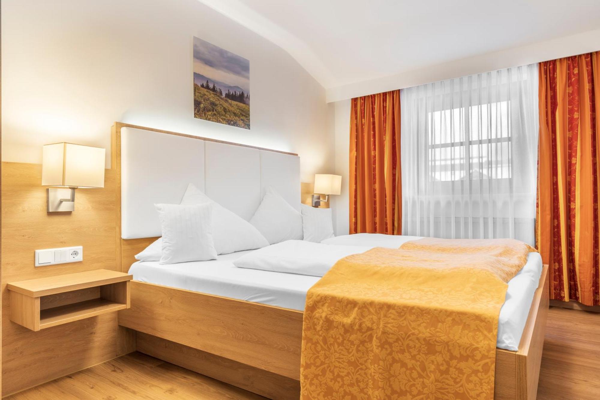Wander und Aktiv Hotel Rösslwirt Lam Exteriör bild